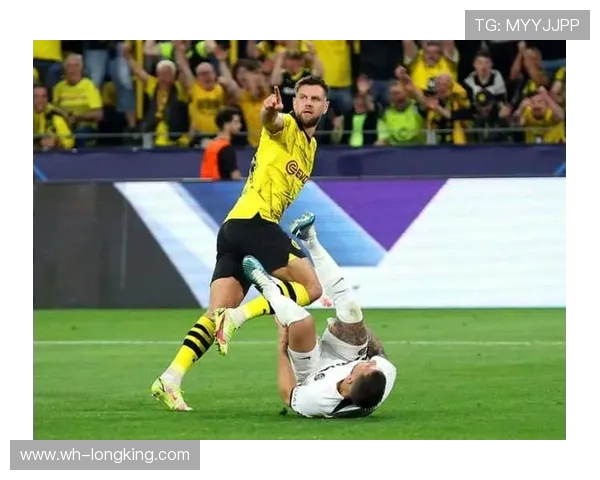 巴黎圣日耳曼迎战强敌 上演激烈对决 争夺欧洲顶级赛事荣誉 巴黎圣日耳曼迎战强敌 上演激烈对决 争夺欧洲顶级赛事荣誉