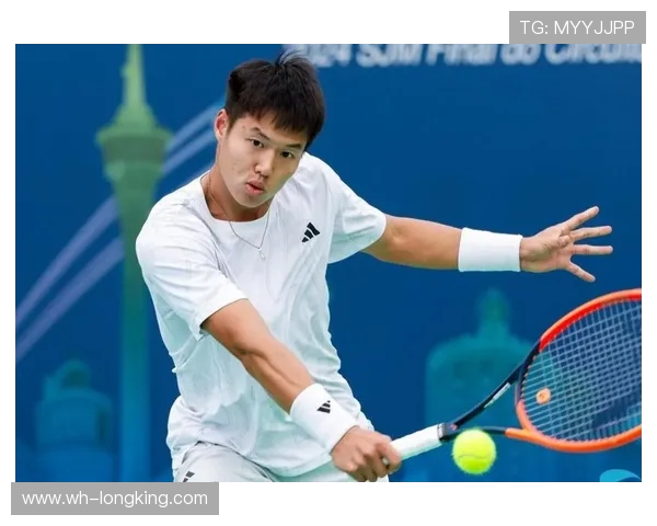 成都网球队荣登网球节奏排行榜第六名展现强劲实力与风采 成都网球队荣登网球节奏排行榜第六名展现强劲实力与风采